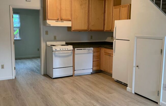 3 beds, 2 baths, $3,375, Unit 13