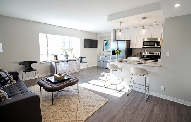 1 bed, 1 bath, 574 sqft, $1,225, Unit 301