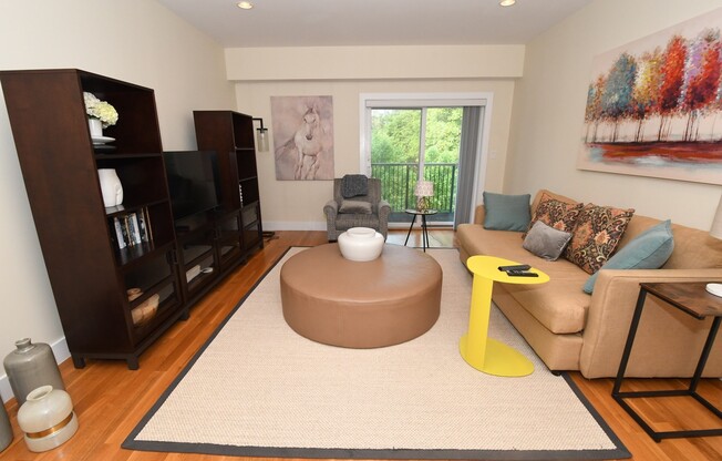 321 Hammond Pond Pkwy