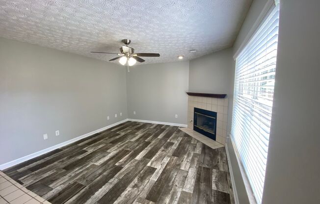 2 beds, 2.5 baths, 1,350 sqft, $1,695, Unit 23