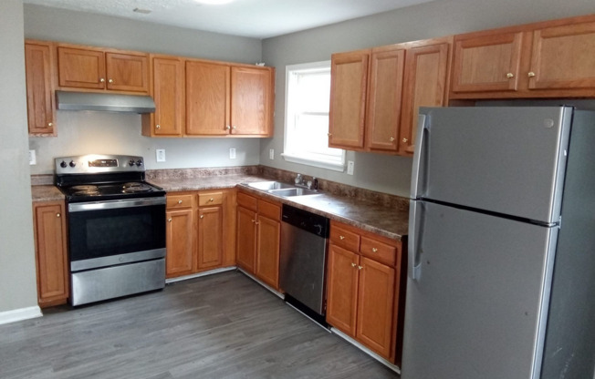 3 beds, 2 baths, $1,450