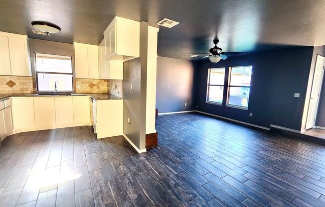 Remodeled 3 Bed 2 Bath Home in Edmond!  $1450 Per Month!