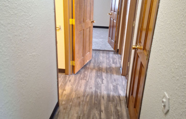 2 beds, 1.5 baths, 760 sqft, $950, Unit PU400X-016