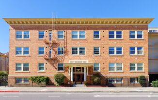 The Commodore - 1501 Madison Street
