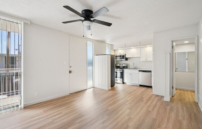 1 bed, 1 bath, 550 sqft, $1,549, Unit 44