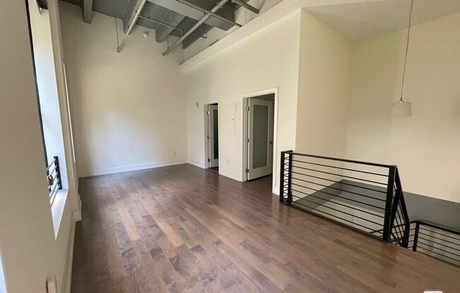 1 bed, 1.5 baths, 1,024 sqft, $3,542, Unit 304