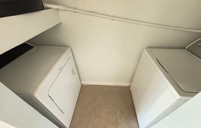 2 beds, 2 baths, $1,295, Unit UNIT 1129