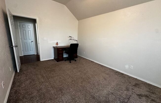 3 beds, 2 baths, $3,000