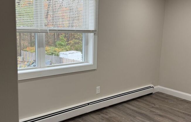 2 beds, 1 bath, 680 sqft, $2,500, Unit 15-31