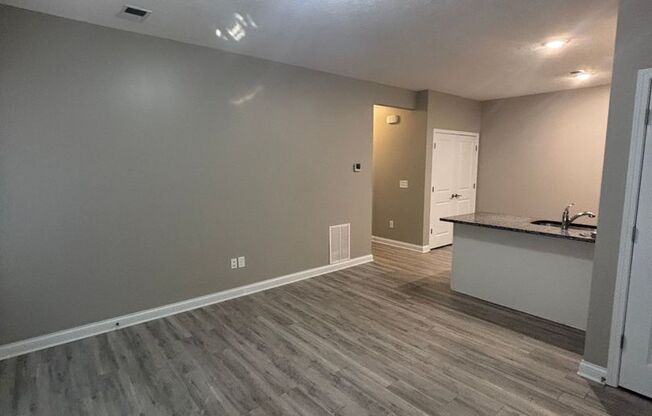 1 bed, 1 bath, 765 sqft, $895, Unit 230 1D
