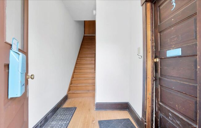 1 bed, 1 bath, 700 sqft, $1,000, Unit 4