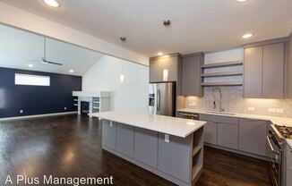 2204 Lola Ct