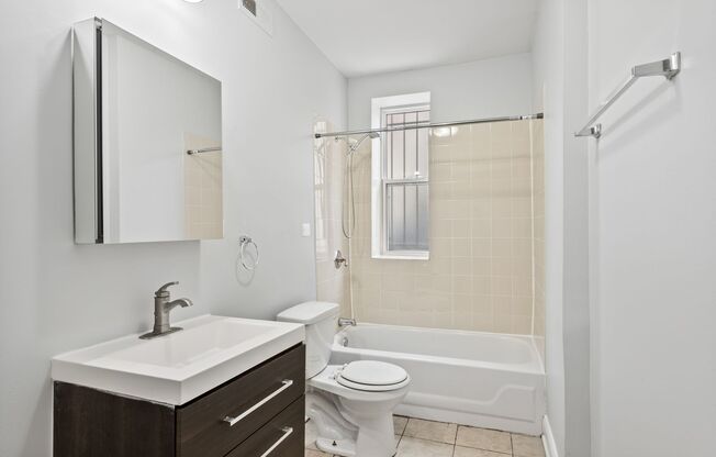 1 bed, 1 bath, 409 sqft, $1,750, Unit 1460-G10