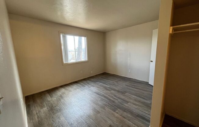 1 bed, 1 bath, 604 sqft, $929, Unit 2