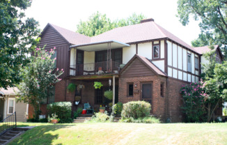 1614 S SAINT LOUIS