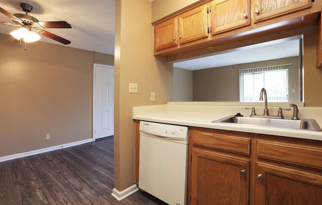 Kitchens at Jackson TN apartments with dishwasher