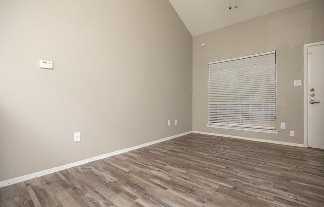 1 bed, 1 bath, 570 sqft, $1,225