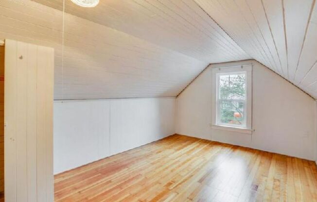 Charming 2-Bedroom Home for Rent near University of Portland!