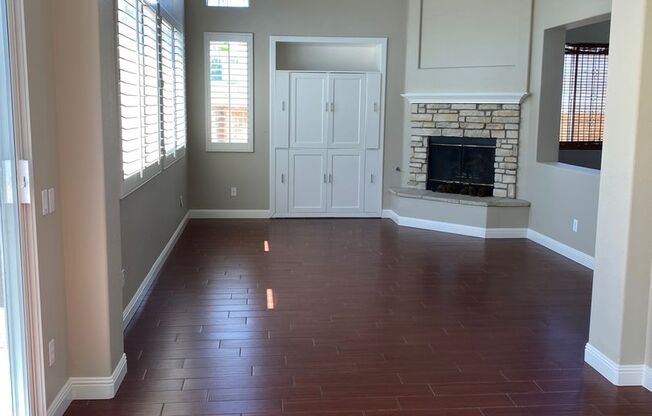 Executive 4 BR/ 2.5 BA Single Family Home in Otay Ranch