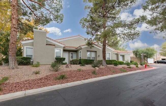 Single story Summerlin townhome with two master bedrooms