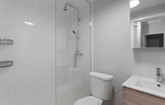 2 beds, 2 baths, $2,400, Unit 104