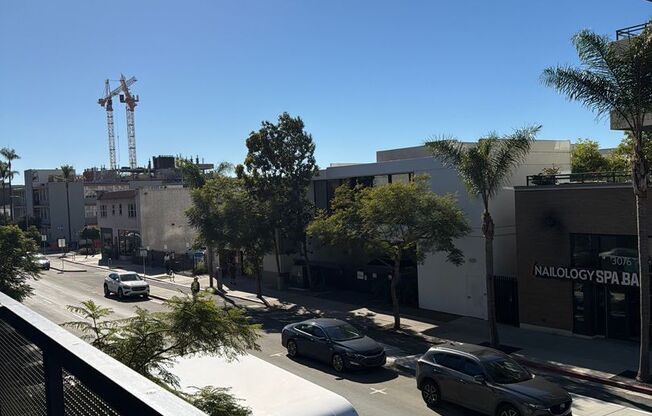 Studio, 1 bath, 464 sqft, $2,195, Unit 209