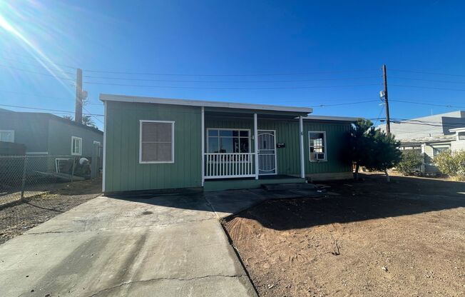 6 Idaho Way - Henderson Living - 3 Bedroom 1 Bath Spacious Yard