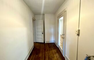 2 beds, 1.5 baths, $1,795, Unit 2