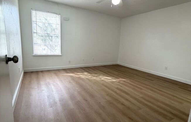 2 beds, 2 baths, 960 sqft, $1,504, Unit LAW15-209