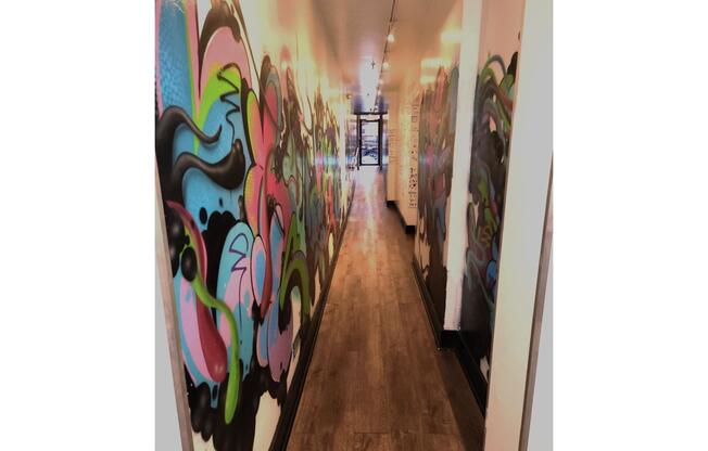 407 W 39 ST
