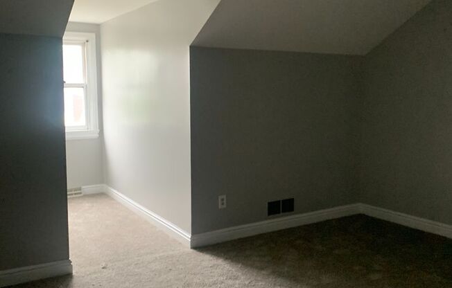 2 beds, 1 bath, $1,450, Unit Unit 201