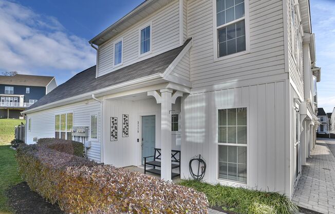 Beautiful Townhome in Arcona Community