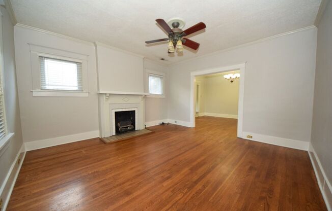 Great 3 bed, 1 bath near University of Memphis and Memphis Botanic Garden.