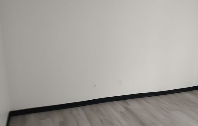 2 beds, 1.5 baths, 1,150 sqft, $1,650, Unit 24