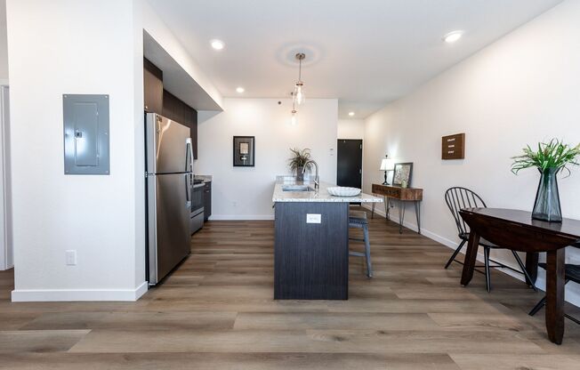 2 beds, 2 baths, 855 sqft, $2,195, Unit 5641 #203 Silverstone