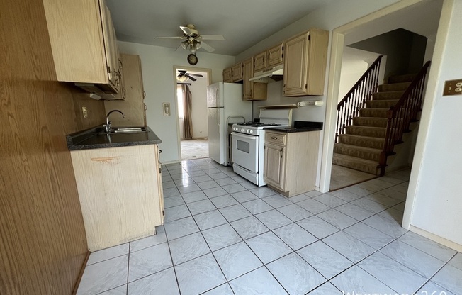 1185 LEICESTER WHEATON