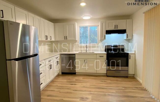 2 Bed 1 bath Port Orchard Apartment! With Easy to Book Self Tours!