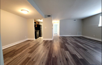 2 beds, 1 bath, $1,195, Unit 4440  Flowerdale Apt D