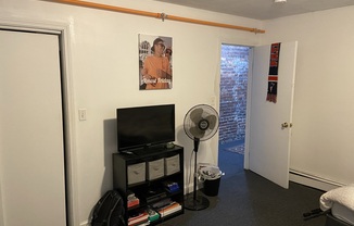 2 beds, 1.5 baths, $3,200, Unit 103