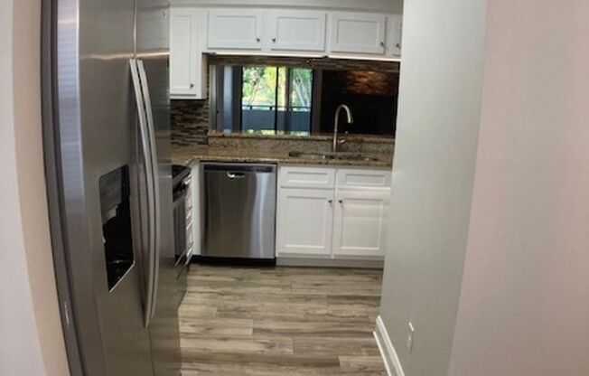 Remodeled 2 Bed 2 Bath Condo on Cedar River