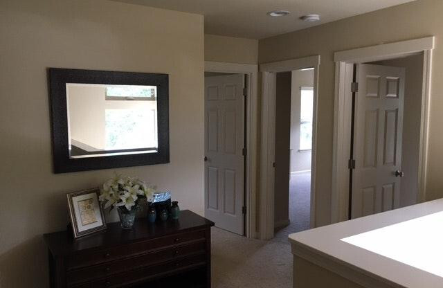 Beautiful 4 Bed/2.5 Bath Home in Lynnwood – Great Location & Spacious Layout