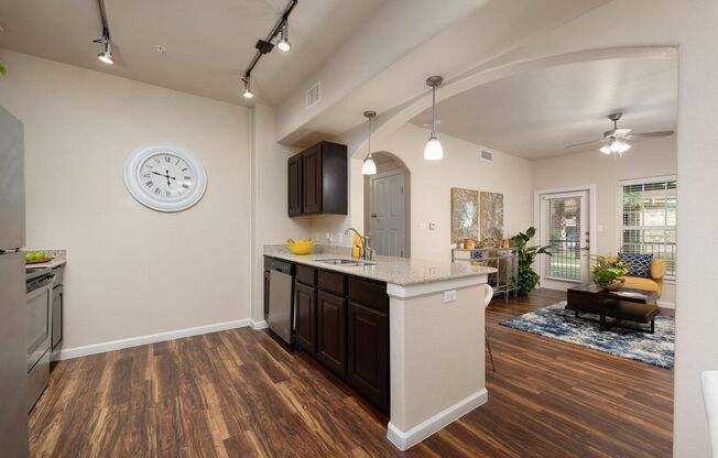 2 beds, 2 baths, 990 sqft, $1,205, Unit 6204