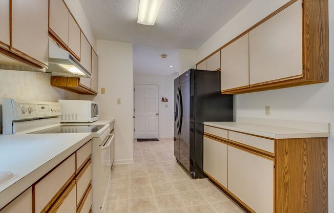 2 beds, 2 baths, $2,000, Unit Unit 2