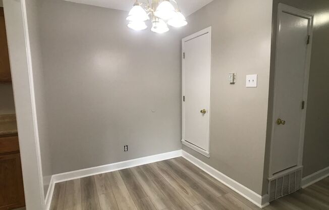 2 beds, 1 bath, 900 sqft, $1,325, Unit 506