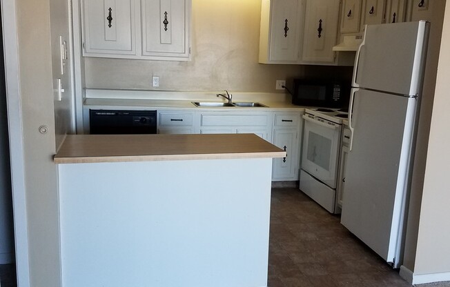 1 bed, 1 bath, 769 sqft, $1,089, Unit 7518-05