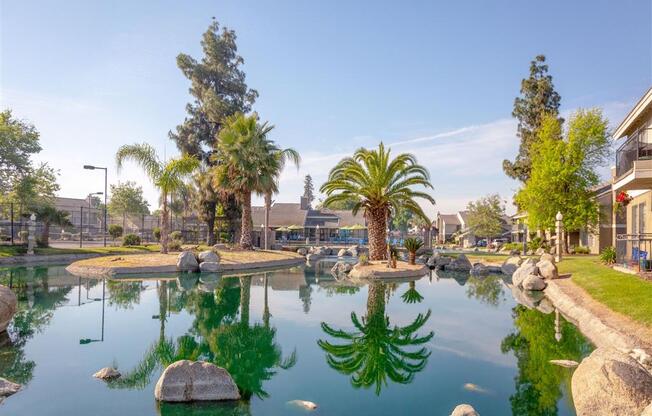 Pond Surrounded by Natural View at Edgewater Isle Apartments & Townhomes, California, 93230