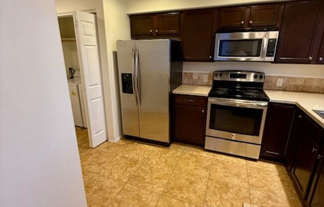 2 beds, 2 baths, $2,195, Unit Unit A