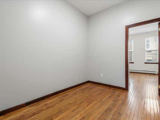 1 bed, 1 bath, 700 sqft, $2,400, Unit 1R