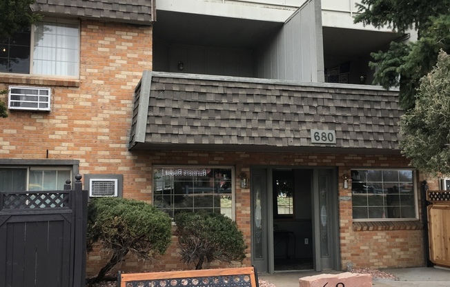 2 beds, 1 bath, 650 sqft, $1,895, Unit 680-217