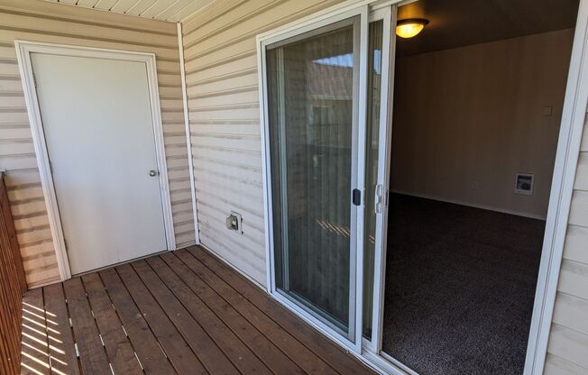 2 beds, 2 baths, 994 sqft, $1,295, Unit D302